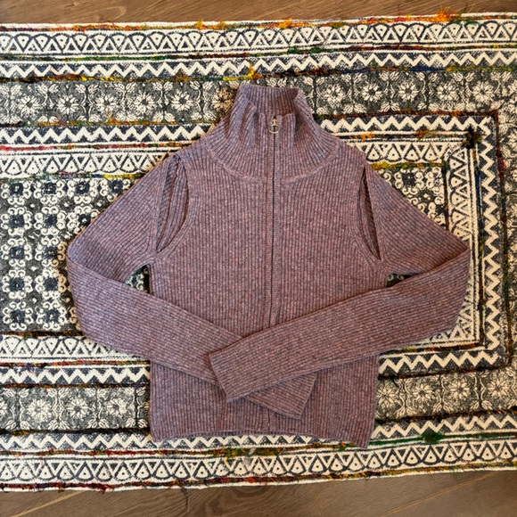 NWOT Lewkin Cut Out Zip Up Sweater - Picture 2 of 5
